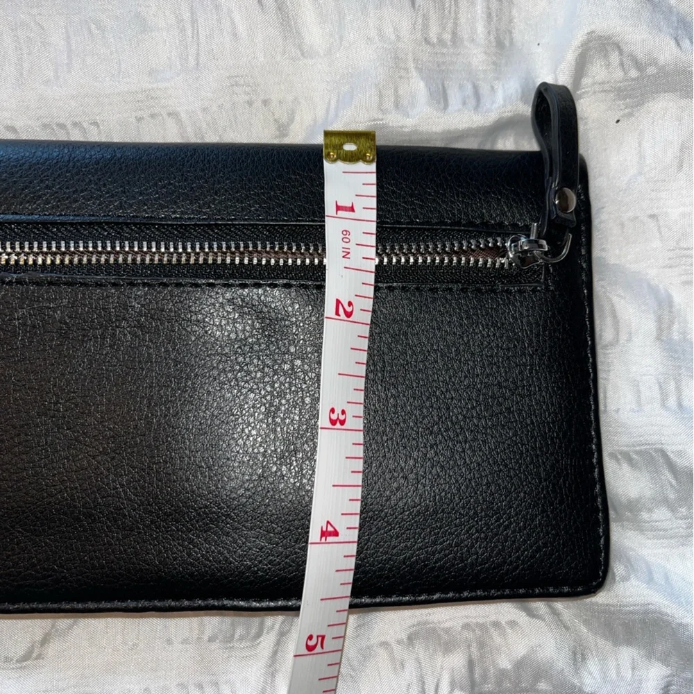 N/A prettysys wristlet